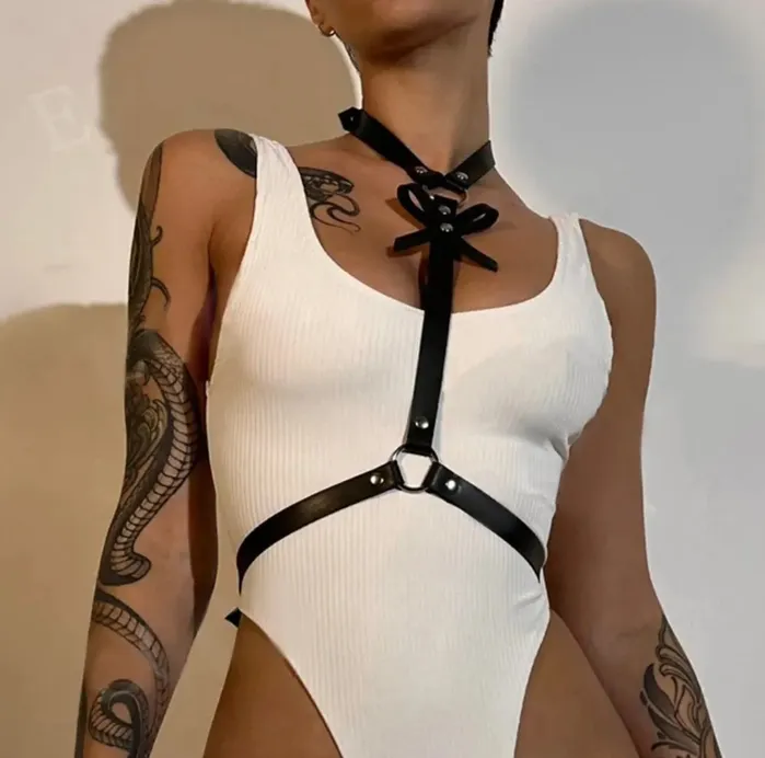 Dashdiamondx Vibrators Alani Neck Belt