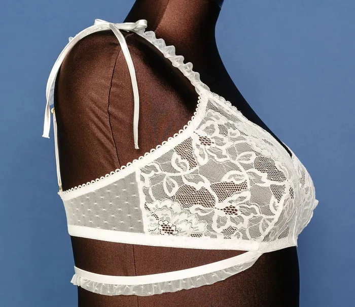 Mentionables Female Sex Toys Lacy Ruffle Strap Bralette Iridescent Cream Mentionables Female Sex Toys Lacy Ruffle Strap Bralette Iridescent Cream
