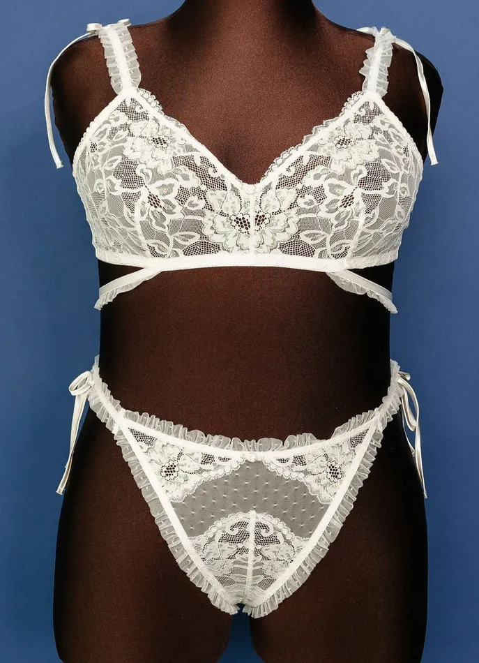 Mentionables Female Sex Toys Lacy Ruffle Strap Bralette Iridescent Cream Mentionables Female Sex Toys Lacy Ruffle Strap Bralette Iridescent Cream