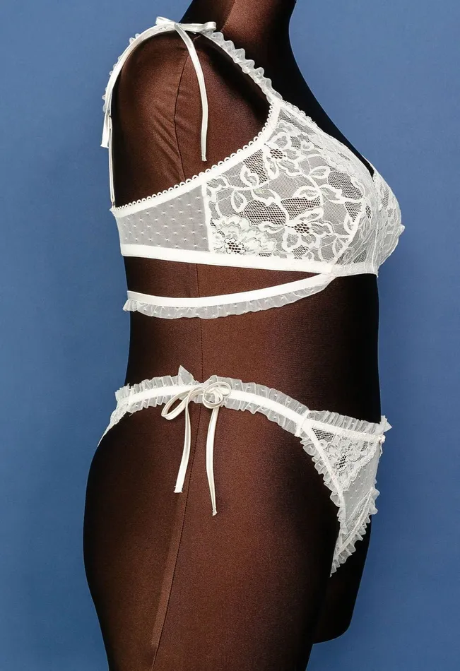 Mentionables Female Sex Toys Lacy Ruffle Strap Bralette Iridescent Cream Mentionables Female Sex Toys Lacy Ruffle Strap Bralette Iridescent Cream