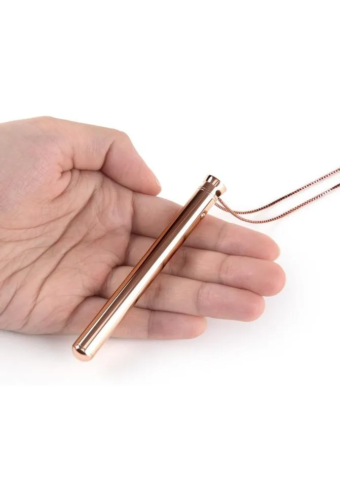 Le Wand Le Wand Vibrating Necklace Rechargeable Silicone Discreet Vibrator Female Sex Toys Le Wand Le Wand Vibrating Necklace Rechargeable Silicone Discreet Vibrator Female Sex Toys